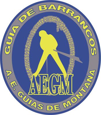 Guia de montaña aitor borreguero AEGM